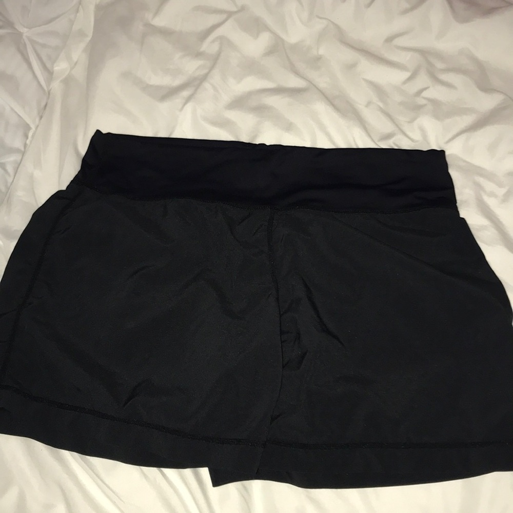 black lulu lemon shorts